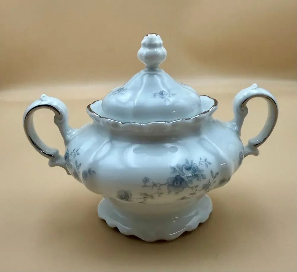 Johann Haviland Bavaria Blue Garland Covered Sugar Bowl Platinum Trim Germany